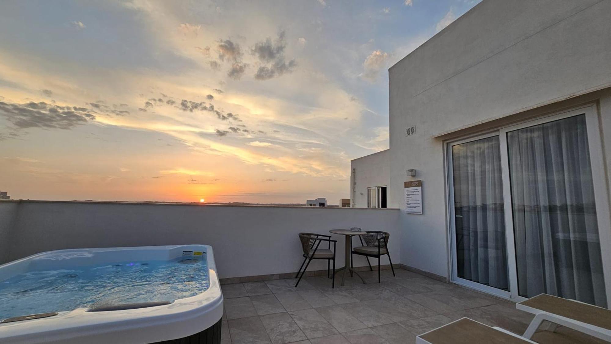 Hotel 100 Boutique Living Rabat Zewnętrze zdjęcie